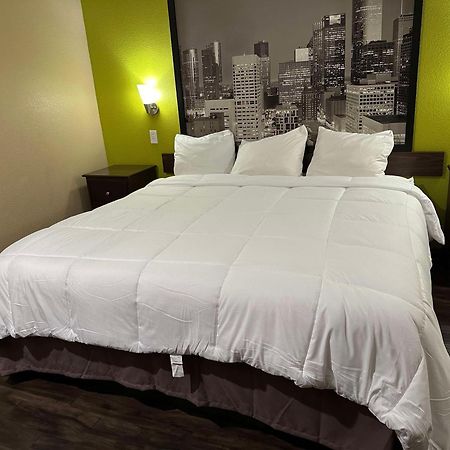 Red Lion Inn & Suites Iah Airport East Humble Buitenkant foto