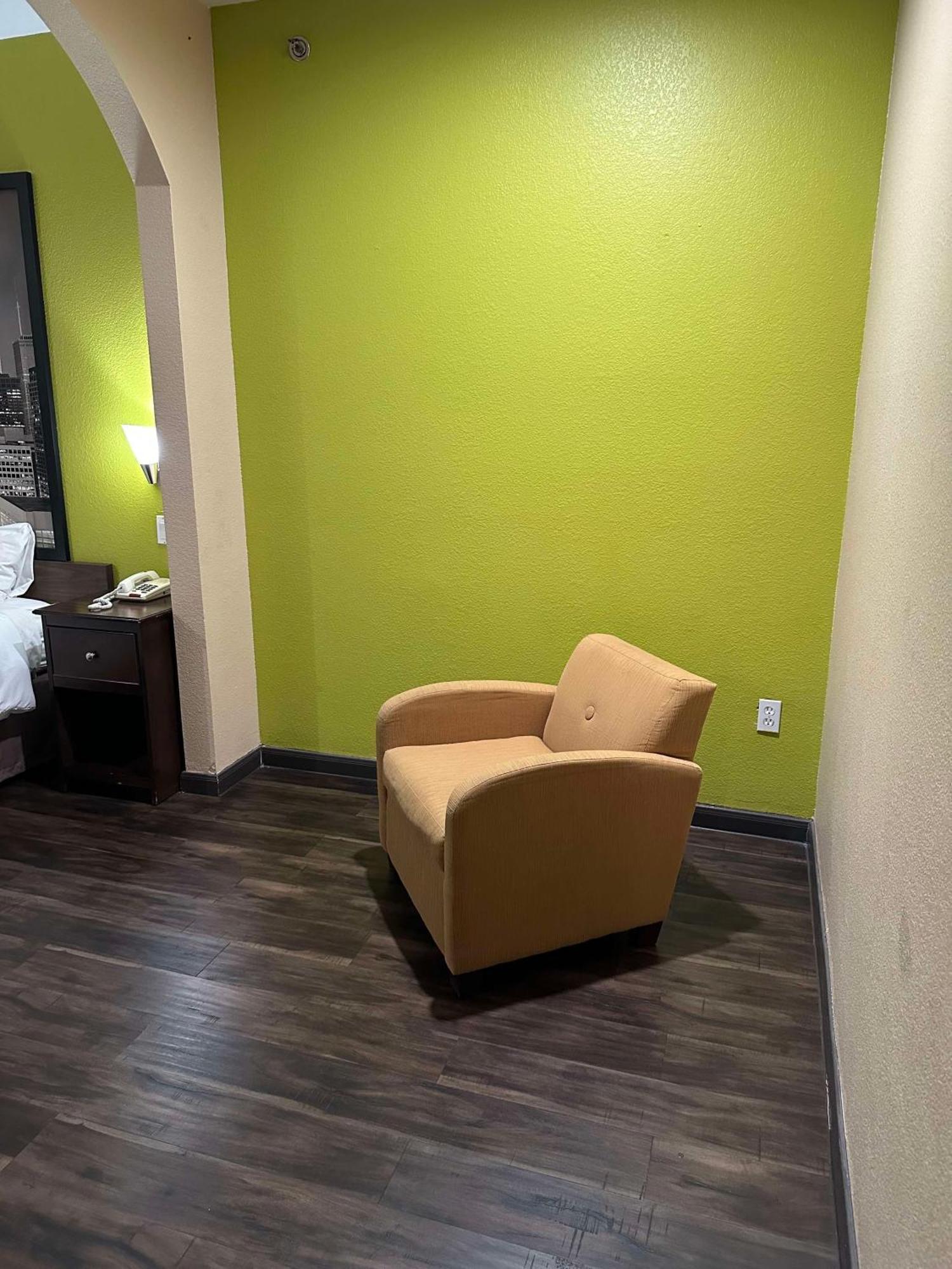 Red Lion Inn & Suites Iah Airport East Humble Buitenkant foto