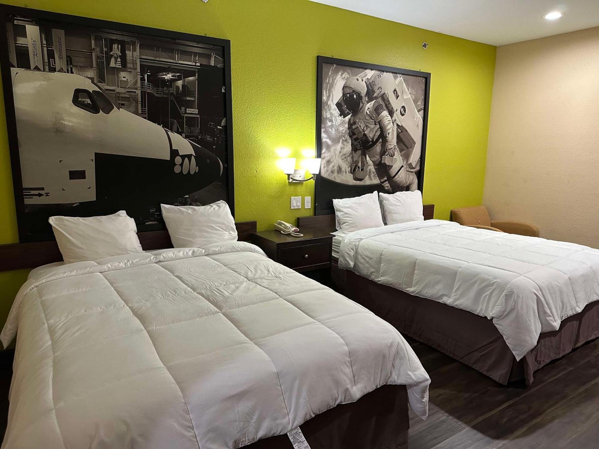 Red Lion Inn & Suites Iah Airport East Humble Buitenkant foto