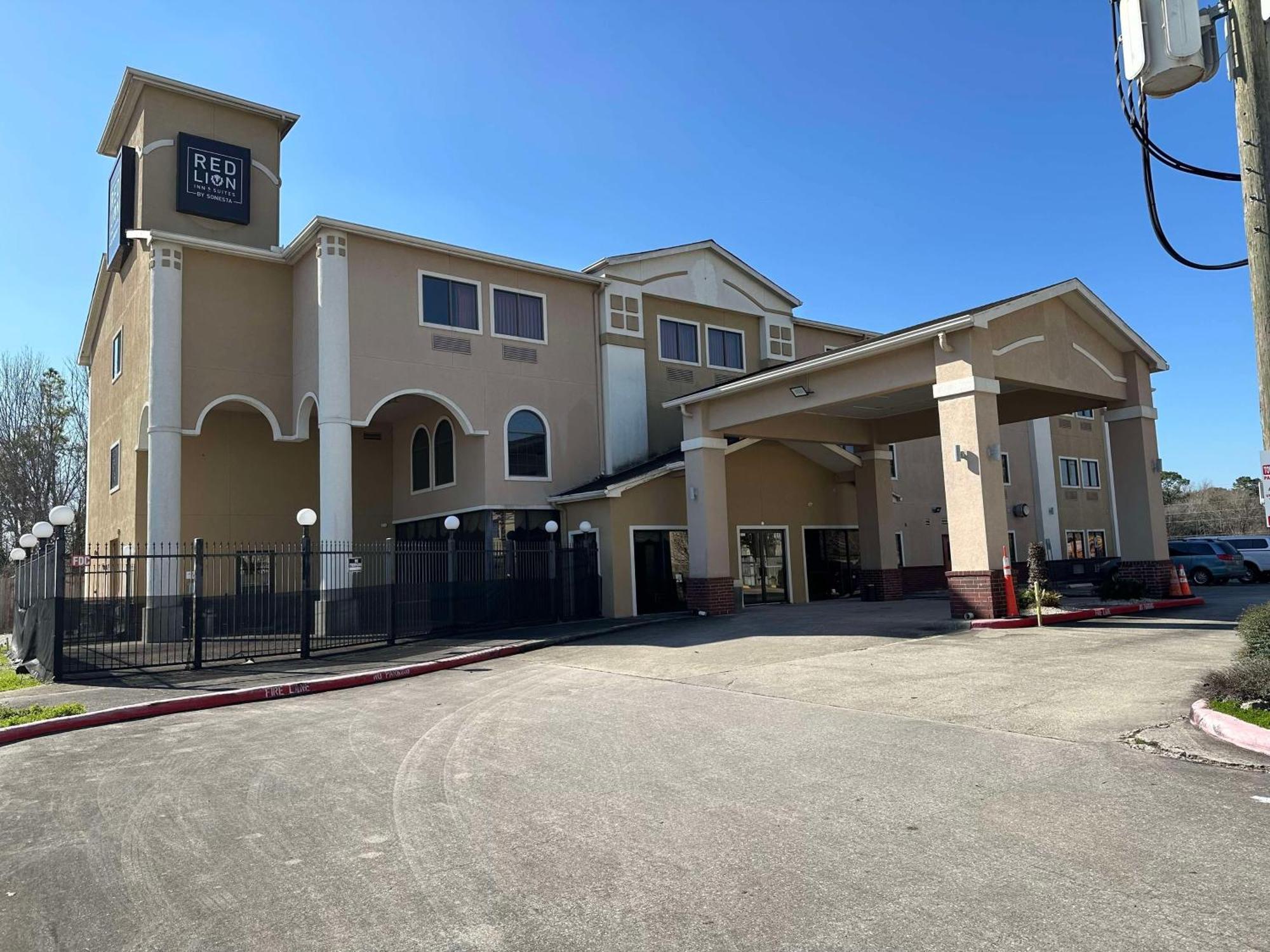Red Lion Inn & Suites Iah Airport East Humble Buitenkant foto