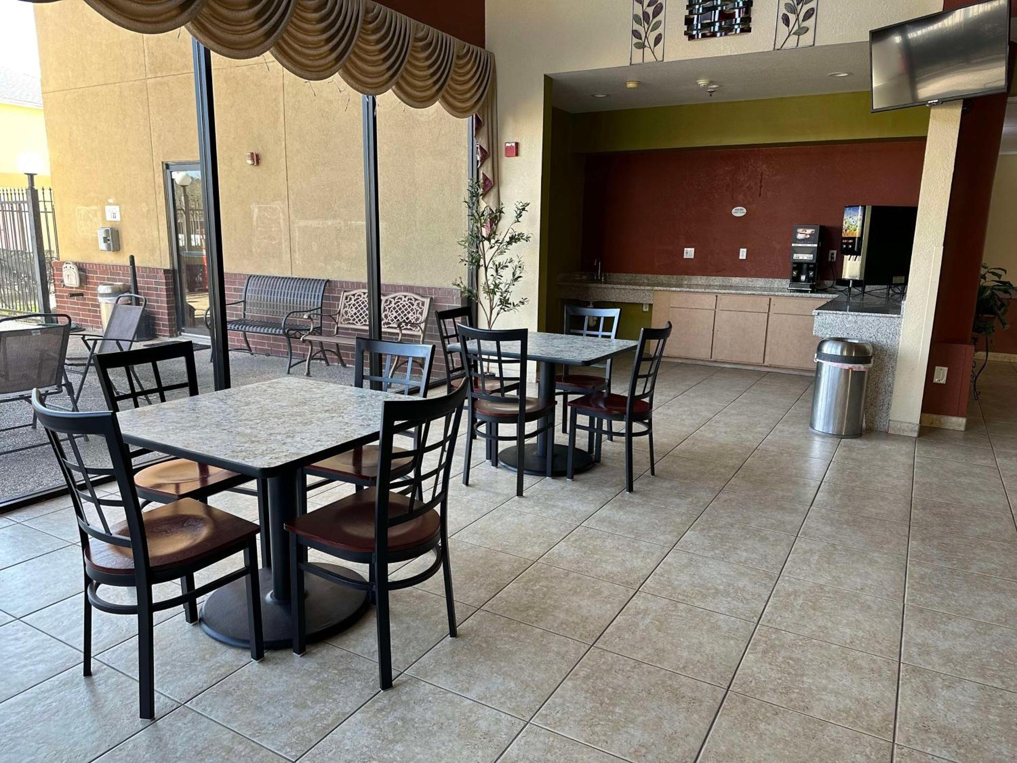 Red Lion Inn & Suites Iah Airport East Humble Buitenkant foto