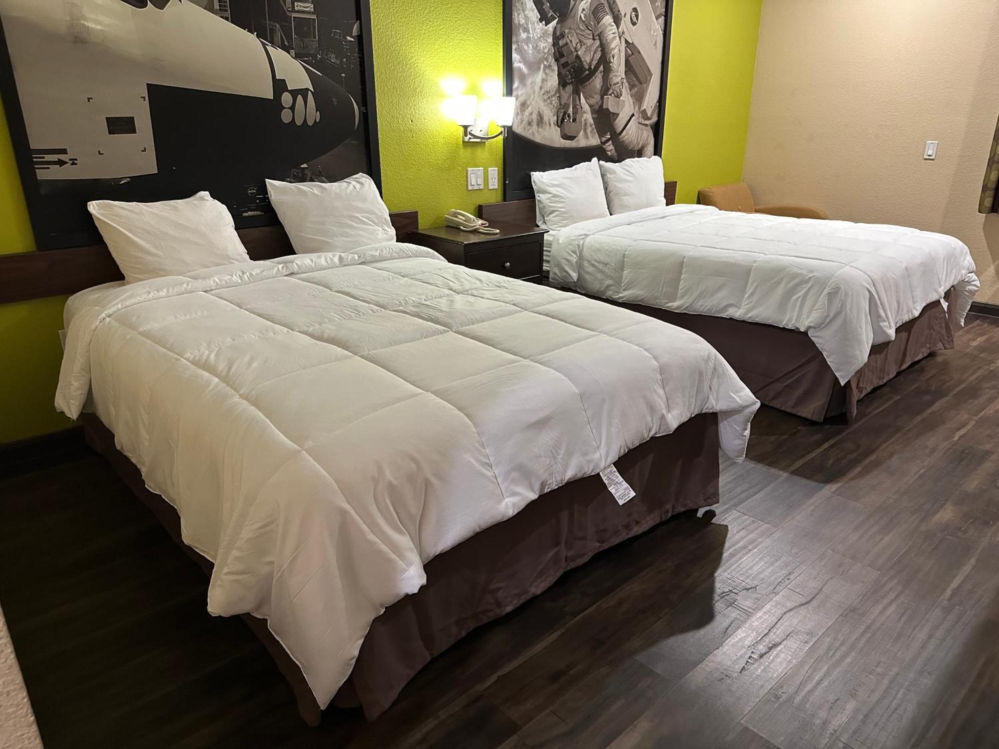 Red Lion Inn & Suites Iah Airport East Humble Buitenkant foto