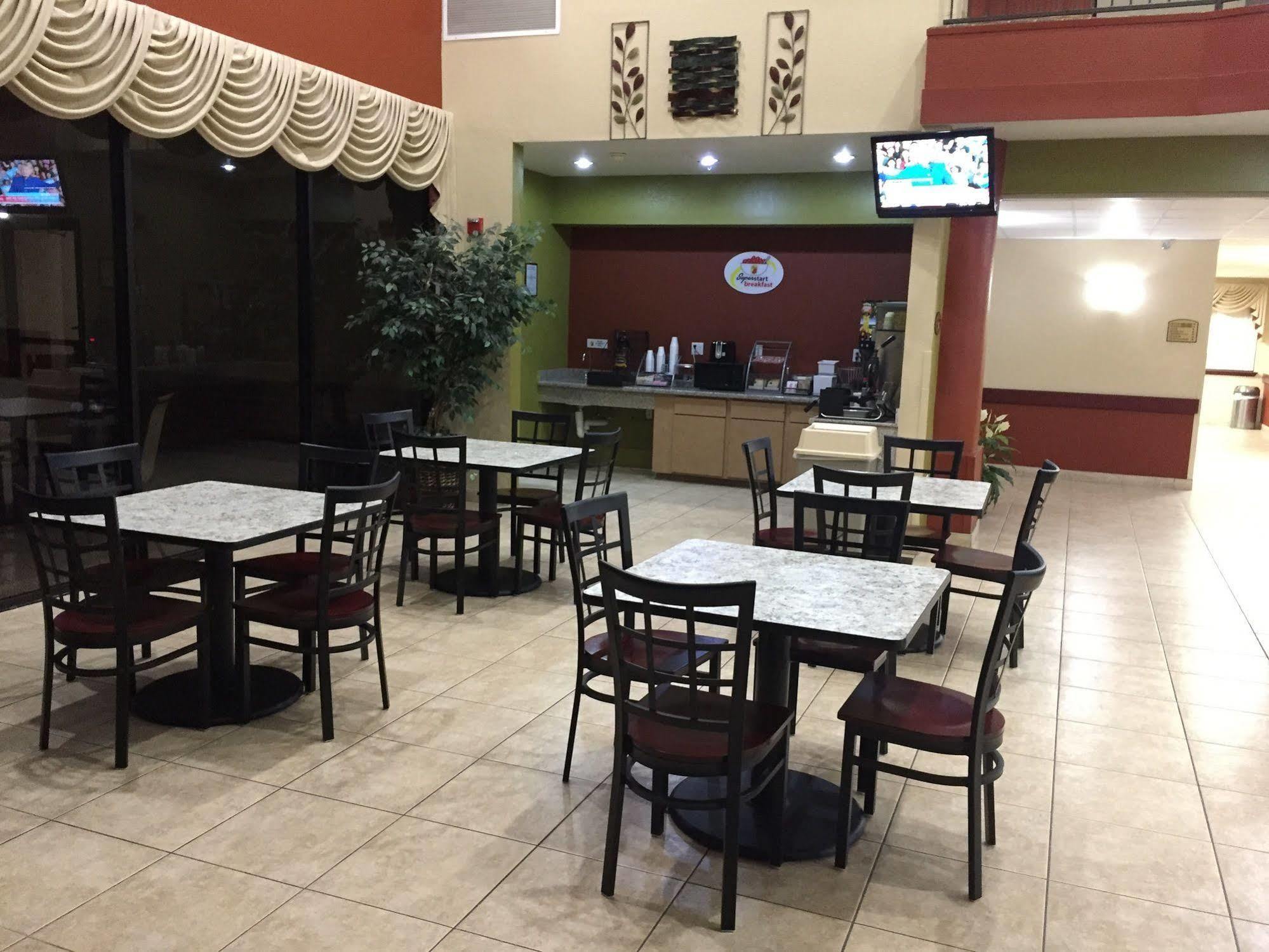 Red Lion Inn & Suites Iah Airport East Humble Buitenkant foto